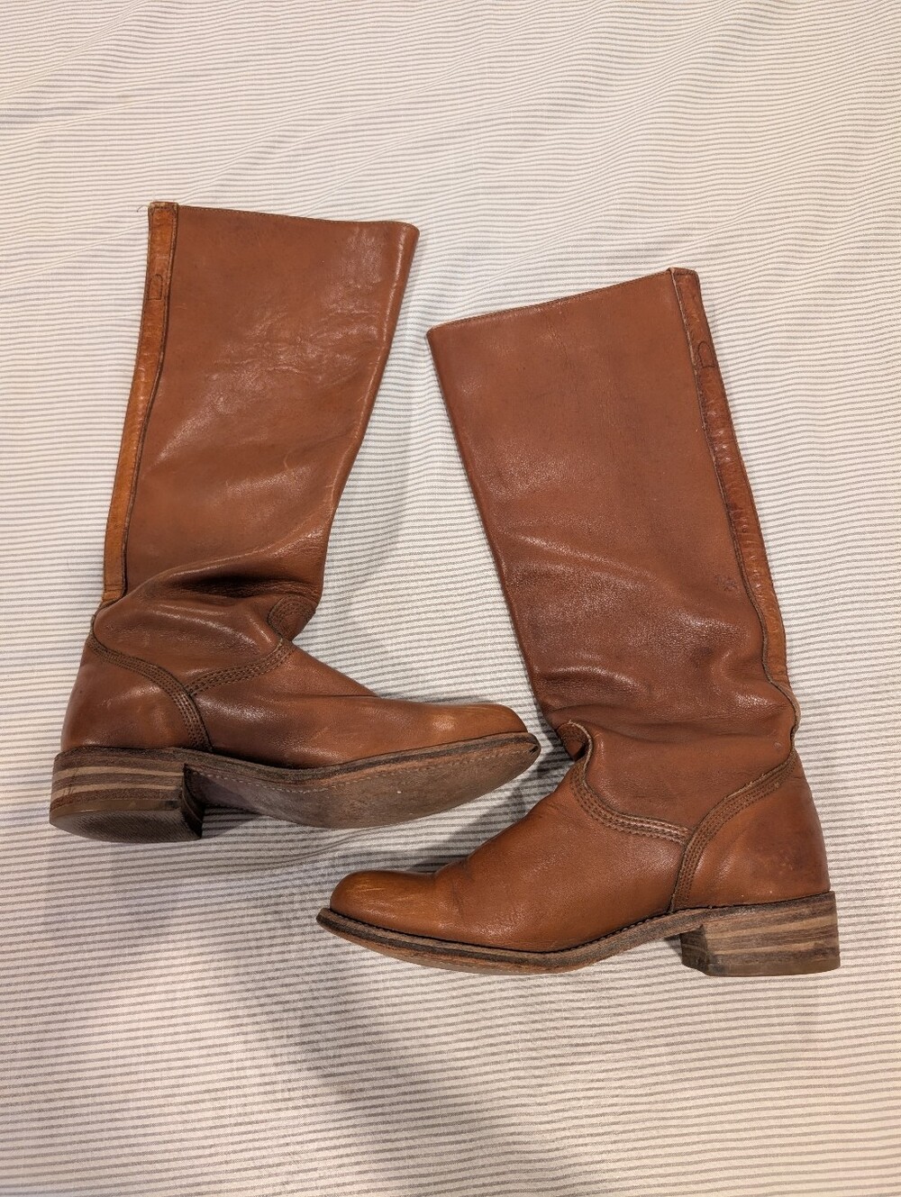 Vintage Frye Leather Campus Boots In Saddle Brown Size 8BUS